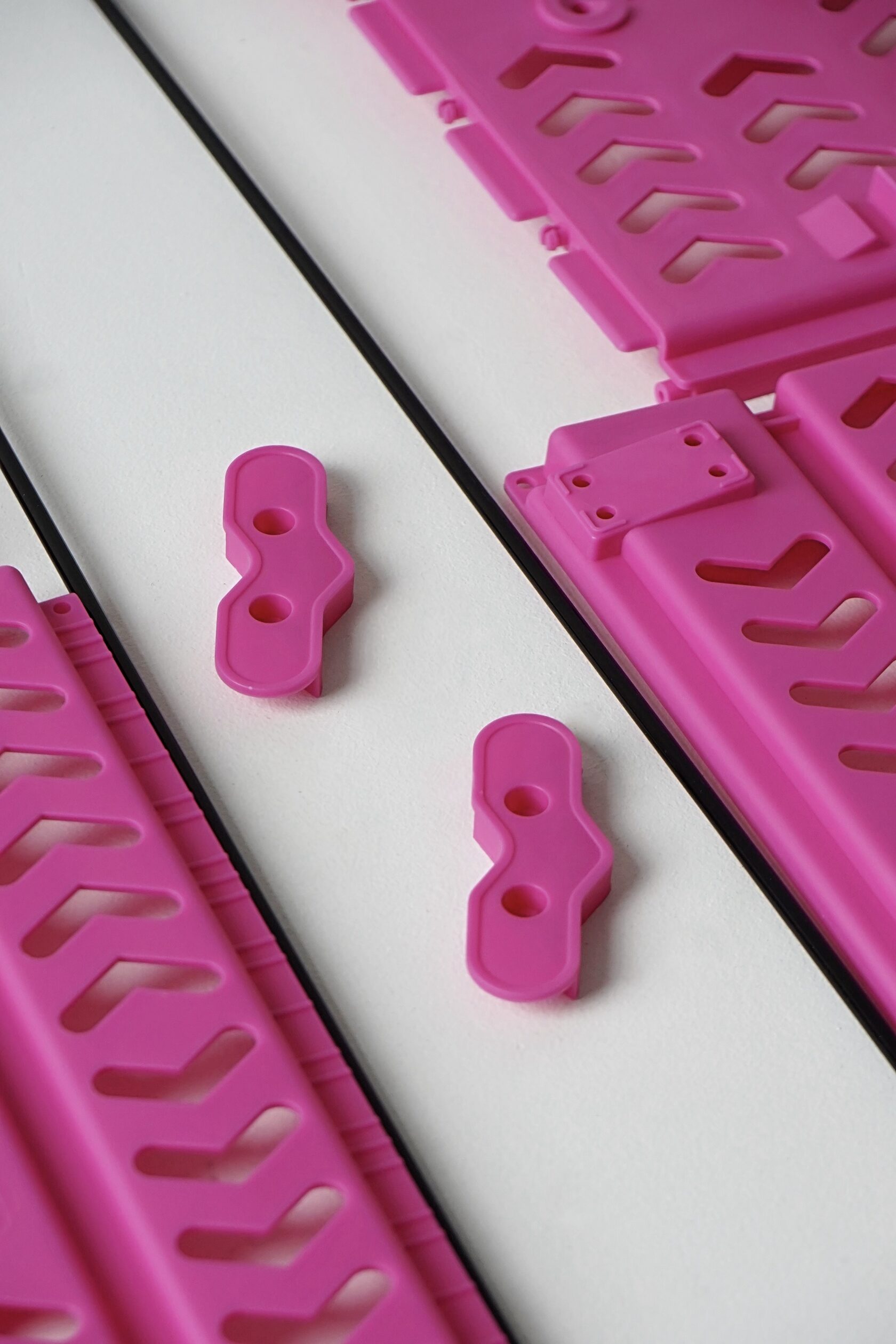 Корзина для теннисных мячей tipo Tennis Hopper - Neon Pink (75) Корзина для теннисных мячей tipo Tennis Hopper - Neon Pink (75)