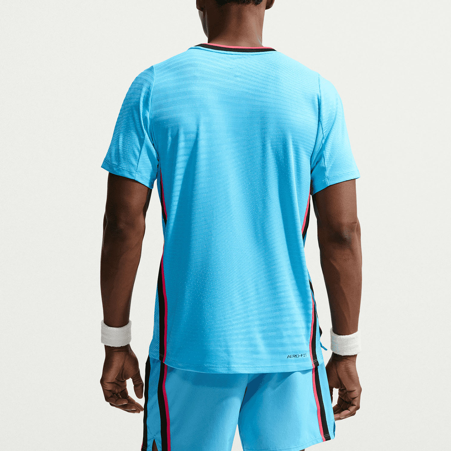 Футболка NIKE Court Aero-FIT Slam Футболка NIKE Court Aero-FIT Slam
