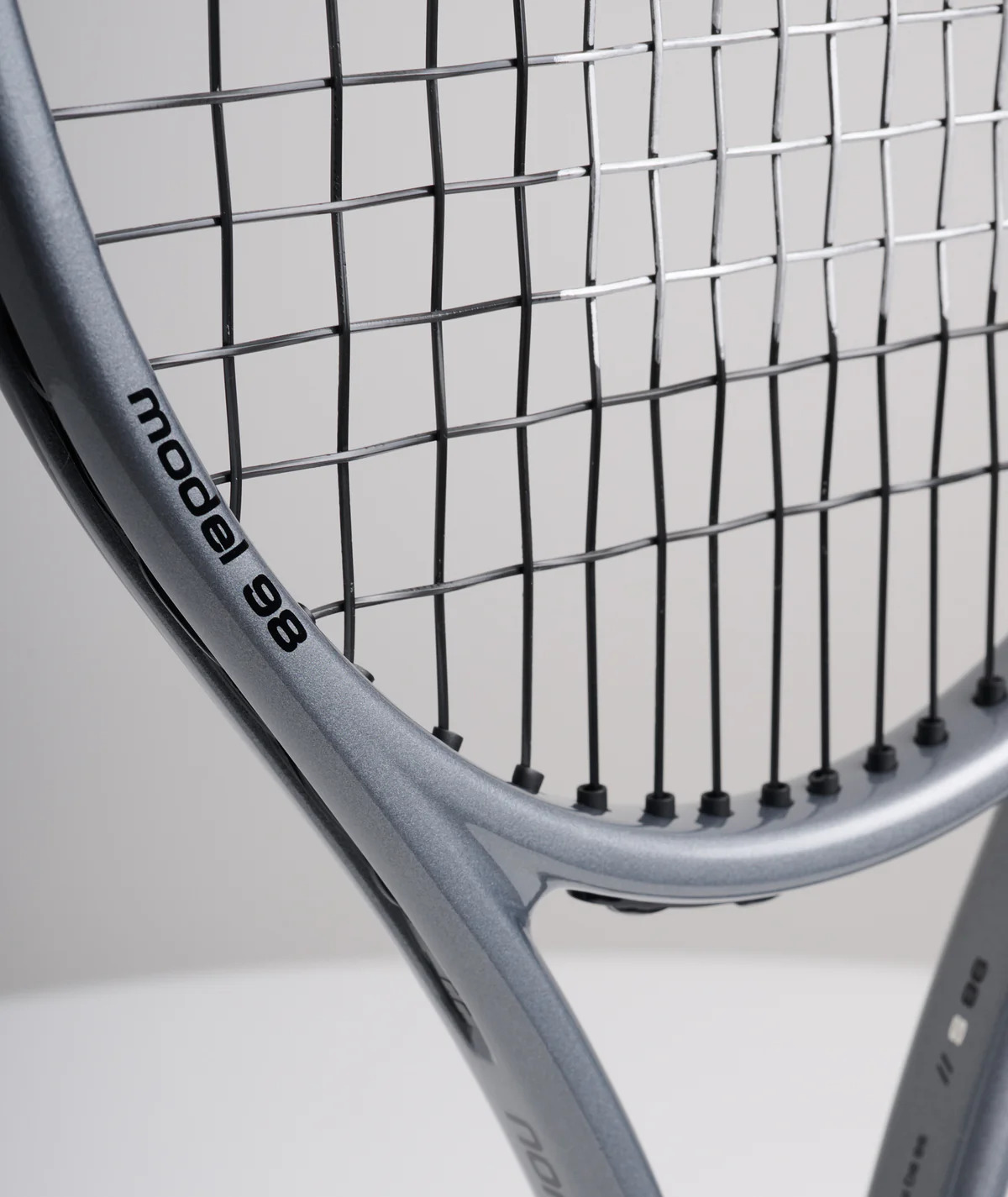 Ракетка теннисная NORDICDOTS Model 98 S - Steel Gloss Ракетка теннисная NORDICDOTS Model 98 S - Steel Gloss